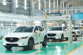 Ventas de automóviles registran crecimiento a finales de año en Vietnam