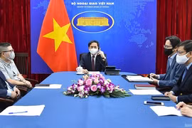 Vietnam pide a Reino Unido transferir tecnología para producir vacunas contra COVID-19