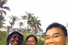 Pareja de médicos vietnamitas llevan vitalidad a Angola