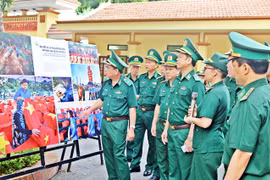 Exhibición fotográfica honra belleza de la frontera vietnamita