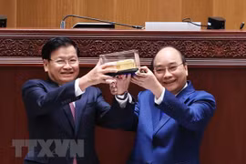 Vietnam envía mensajes de felicitación por Día Nacional de Laos