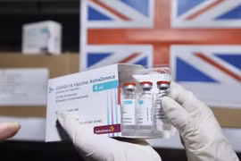 Gobierno británico dona a Vietnam 415 mil dosis de vacuna AstraZeneca