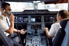 Vietnam exige a pilotos vacunarse contra el COVID-19 antes de volar