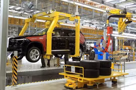 Economistas internacionales destacan gran potencial de Vietnam en sector manufacturero