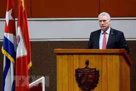 Agradece máximo líder cubano ayuda de Vietnam y otros países 