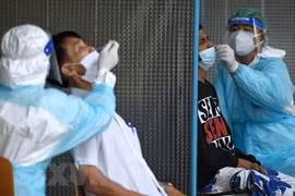 Tailandia confirma casos de infección simultánea con dos variantes del COVID-19