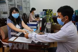Hanoi ofrece asistencia financiera a personas afectadas por la pandemia