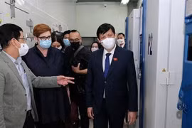 Recibe Vietnam insumos para vacunación contra el COVID-19 donados por Australia y UNICEF
