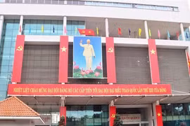 Hanoi y Ciudad Ho Chi Minh saludan al XIII Congreso del PCV con programas artísticos