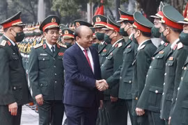 Presidente vietnamita llama a promover investigación y desarrollo del arte y la cultura militares del país