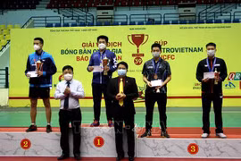 Concluye Campeonato Nacional de Tenis de Mesa del periódico Nhan Dan