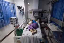 Tailandia busca aumentar las camas a pacientes graves del COVID-19