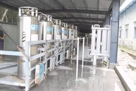 Primer ministro de Vietnam exige reforzar la prevención y control del COVID-19
