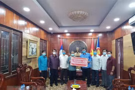 Laos une esfuerzos con Vietnam para combatir el COVID-19