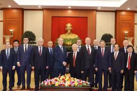 Máximo dirigente vietnamita pide fortalecer cooperación en defensa con Rusia 