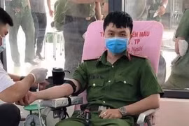Solicitan condecorar a título póstumo a policía vietnamita caído en cumplimiento del deber