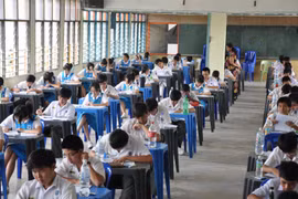 Estudiantes de Malasia regresan a la escuela