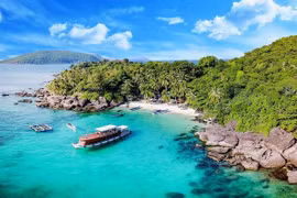 Ciudad vietnamita de Phu Quoc recibirá a visitantes con pasaporte de vacunación