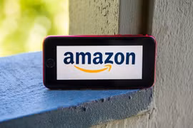 Aumentan exportación de productos vietnamitas a través de plataformas electrónicas Alibaba y Amazon 
