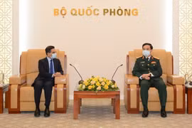 Ministro de Defensa recibe a embajadores de India y Corea del Sur
