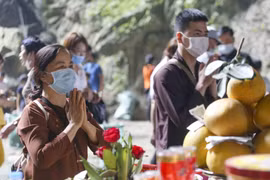 Hanoi suspende las actividades religosas a partir de hoy 
