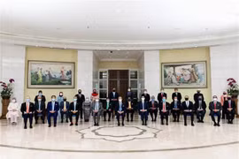 Renuncian el primer ministro y el gabinete de Malasia