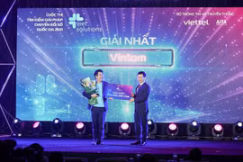 Entregan premios del concurso de soluciones para transformación digital de Vietnam