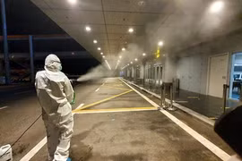 Casos del COVID-19 en vuelo Vietnam-Hong Kong infectados por Delta, no Ómicron