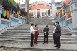 Inspeccionan preparativos para reanudar servicios turísticos en Pagoda Huong de Vietnam