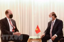 Presidente de Vietnam dialoga con dirigentes de países y organizaciones internacionales