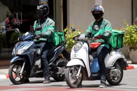 Ciudad Ho Chi Minh permite a repartidores de mercancías reanudar actividades