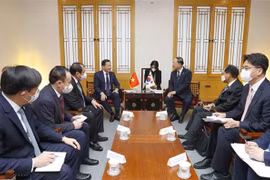Vietnam y Corea del Sur promueven asociación estratégica bilateral