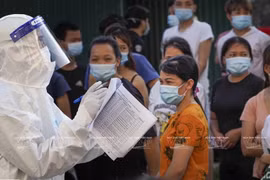 Ciudad Ho Chi Minh prepara plan de respuesta para escenario con 15 mil casos de COVID-19