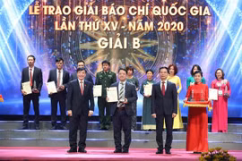 Honran en Vietnam obras periodísticas destacadas
