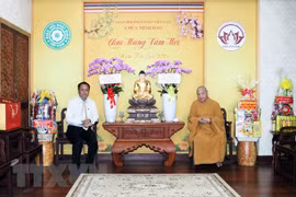 Felicitan a dignatarios y seguidores budistas vietnamitas en ocasión del Tet