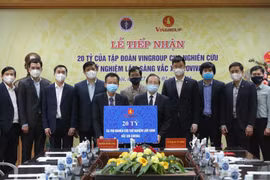 Ofrecen asistencia financiera a ensayos clínicos de vacuna vietnamita contra COVID-19 