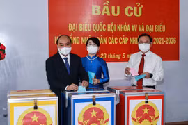 Presidente de Vietnam emite voto en Ciudad Ho Chi Minh 
