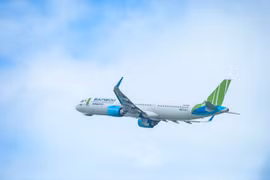 Primer ministro asiste al acto de anuncio de ruta aérea directa entre Vietnam y Reino Unido