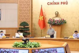 Primer ministro vietnamita urge controlar con flexibilidad y eficiencia el COVID-19 