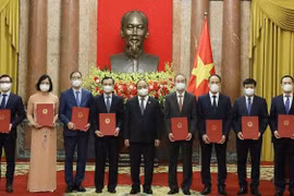 Presidente vietnamita asigna tareas a nuevos embajadores del país en el exterior