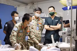 Médicos vietnamitas realizan compleja técnica postoperatoria en Sudán del Sur