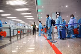 Ciudad Ho Chi Minh se compromete a facilitar las salidas al extranjero en aeropuerto