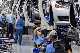 Clausuran Foro Económico de Vietnam 2021 sobre recuperación y desarrollo sostenible