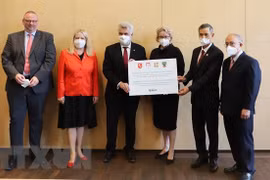 Localidades de Alemania acompañan a Vietnam en lucha antipandémica