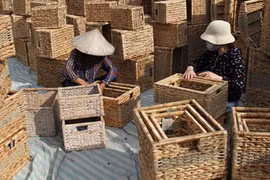 Aldeas de oficios tradicionales en Hanoi recuperan sus actividades de producción