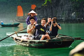 Respaldan a 13 mil guías turísticos de Vietnam afectados por el COVID-19