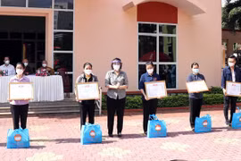 Destacan ayuda de voluntarios religiosos en lucha antiepidémica en Ciudad Ho Chi Minh