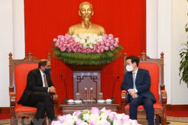 Vietnam considera importante la cooperación con Singapur 