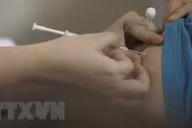 Ministerio de Salud de Vietnam pide acelerar vacunación contra el COVID-19
