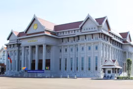 Vietnam entrega a Laos nueva sede de la Asamblea Nacional